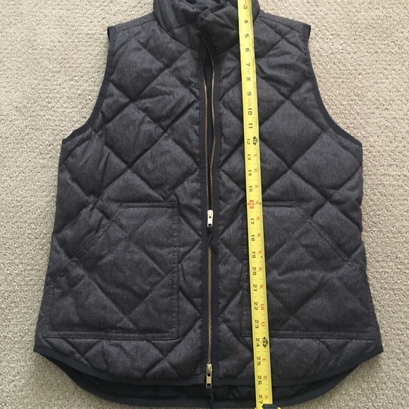 J Crew Factory Textured Quilted Puffer Vest - Picture 3 of 6